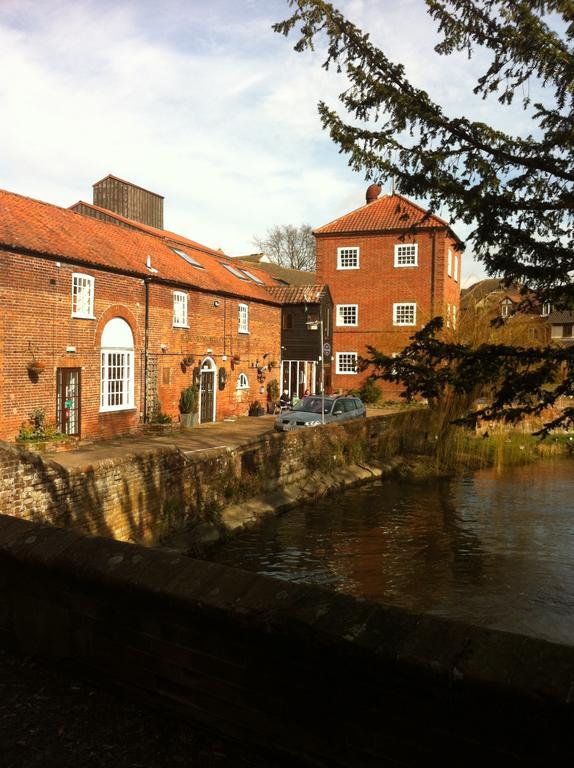 The Wensum Lodge Hotel Fakenham Exterior photo